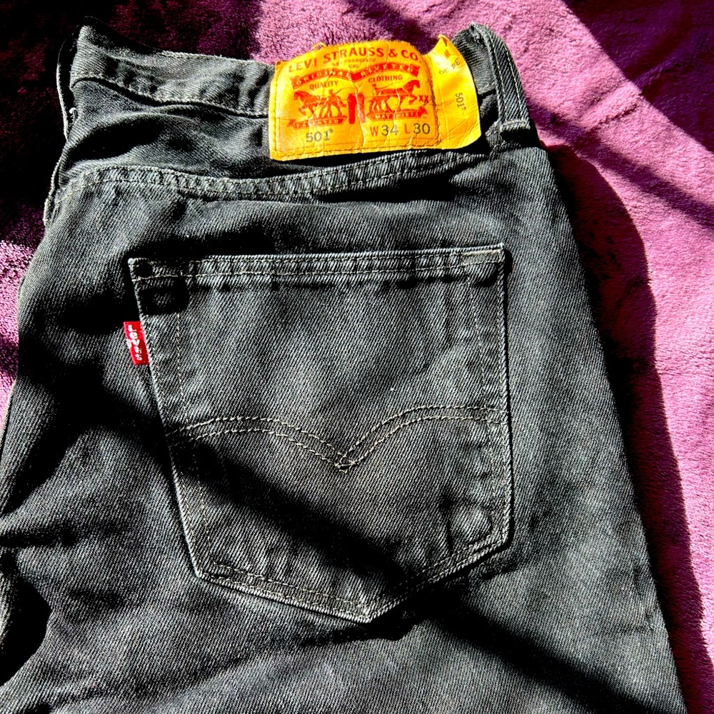 Levi jeans